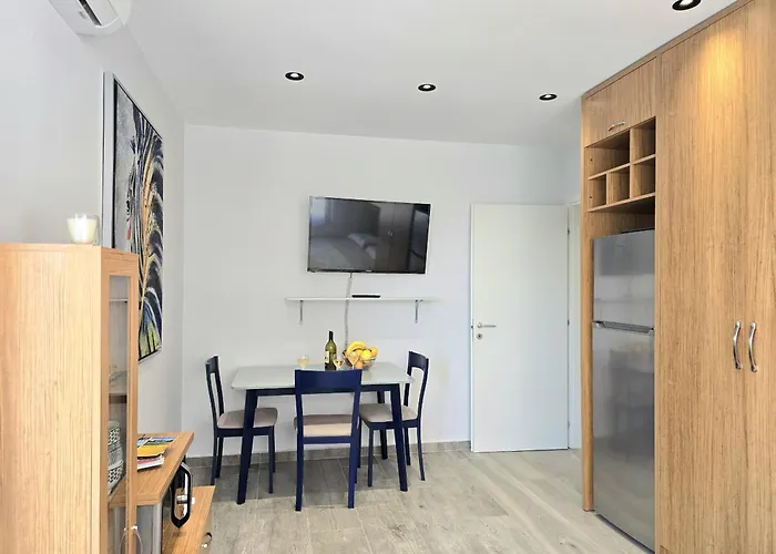 Le Petit 098 Appartement Golem (Tirana)