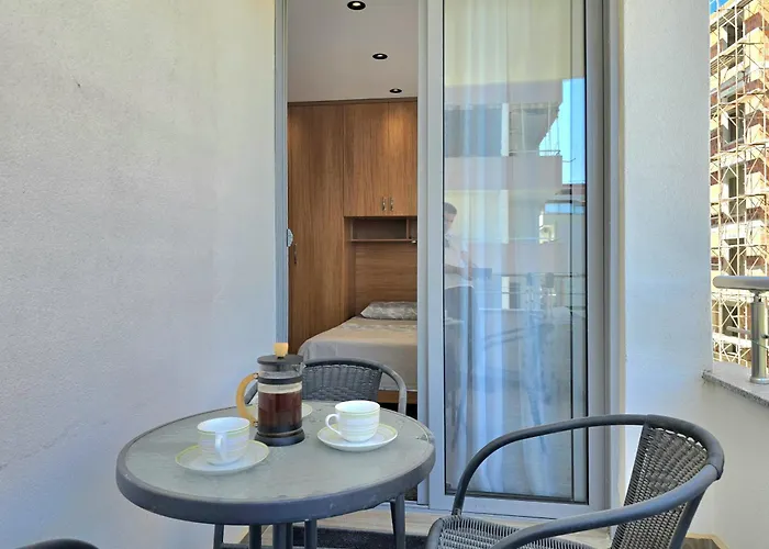 Le Petit 098 Golem (Tirana)